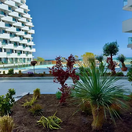 Aqua Vista Infinity & - Lux - Piscina Infinity, Jacuzzi, Sauna, Gym - Privat אתר נופש