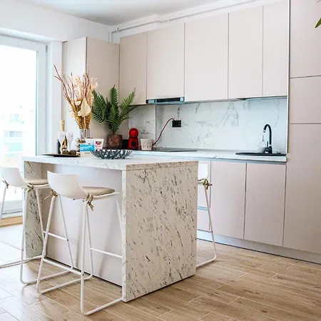 Aqua Vista Infinity & - Lux - Piscina Infinity, Jacuzzi, Sauna, Gym - Privat אתר נופש