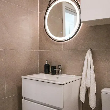 Aqua Vista Infinity & - Lux - Piscina Infinity, Jacuzzi, Sauna, Gym - Privat אתר נופש Năvodari