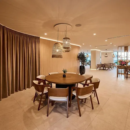 Aqua Vista Infinity & - Lux - Piscina Infinity, Jacuzzi, Sauna, Gym - Privat אתר נופש 4*