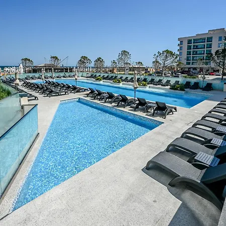 אתר נופש Aqua Vista Infinity & - Lux - Piscina Infinity, Jacuzzi, Sauna, Gym - Privat 4*