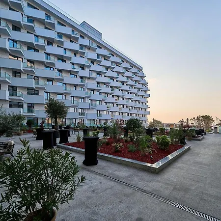 Aqua Vista Infinity Resort & Spa - Studio Lux - Piscina Infinity, Jacuzzi, Sauna, Gym - Privat