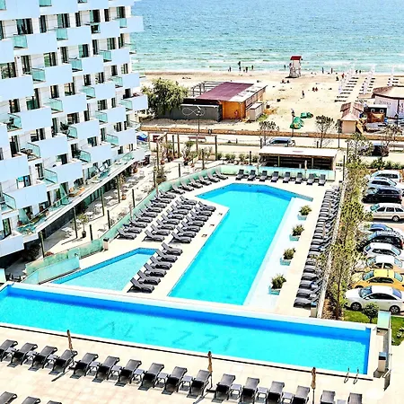 Aqua Vista Infinity & - Lux - Piscina Infinity, Jacuzzi, Sauna, Gym - Privat 4* Năvodari